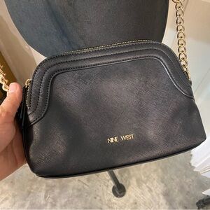 Nine West Crossbody Bag Purse Black with gold straps Multi Pockets